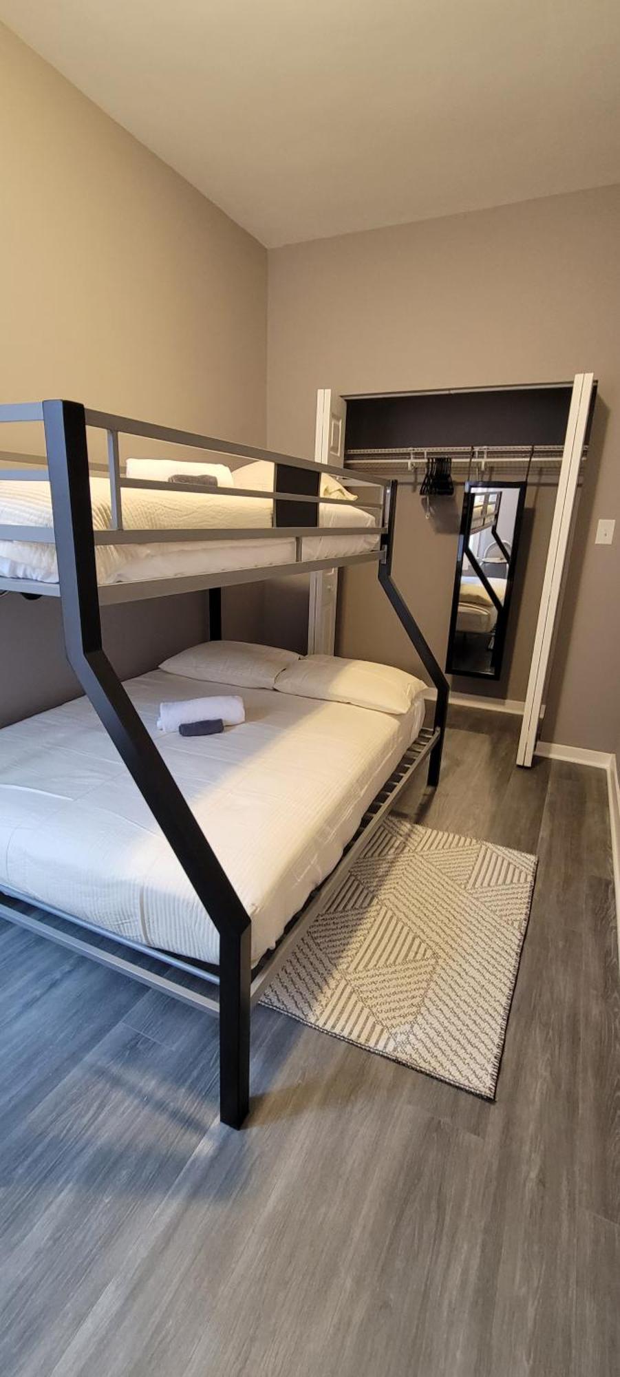Chicago Avenue Inn Екстериор снимка
